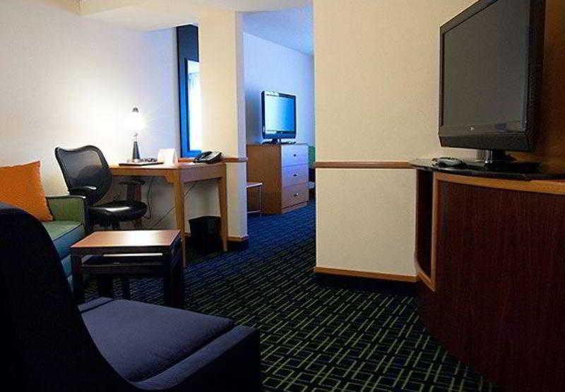 Fairfield Inn & Suites Tampa Fairgrounds/Casino Orient Park Zewnętrze zdjęcie
