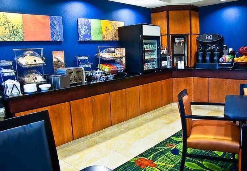 Fairfield Inn & Suites Tampa Fairgrounds/Casino Orient Park Zewnętrze zdjęcie