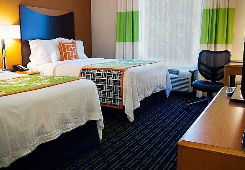Fairfield Inn & Suites Tampa Fairgrounds/Casino Orient Park Zewnętrze zdjęcie